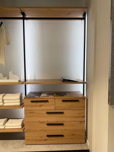 Ankleidesystem Libro 30 / Akaro